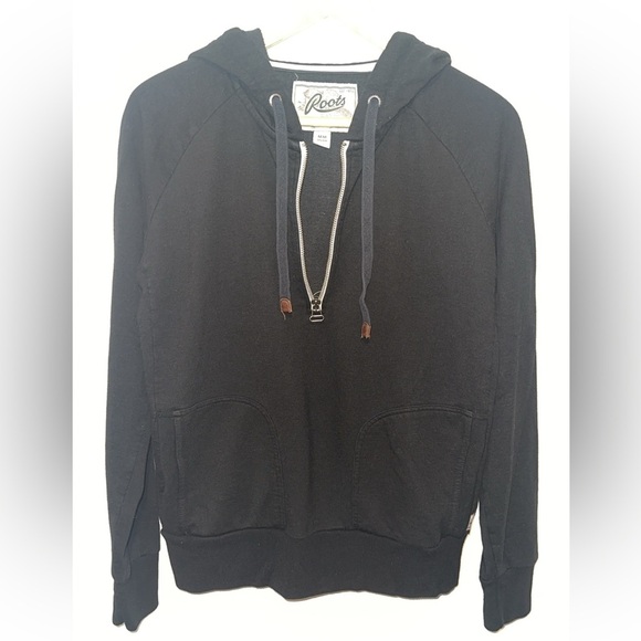 Black Roots 1/4 Zip Sweater - Picture 3 of 9